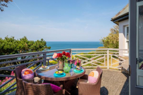 Tamarisk Beach House Sleeps 8 Luxury Property in Woolacombe Superb sea views